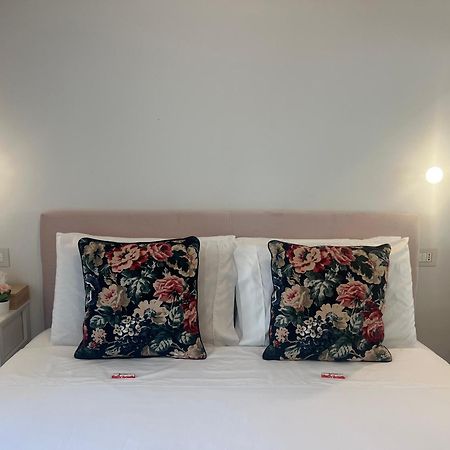 Regina Milano In Melegnano - Wifi, Breakfast Box And Terrace Apartment Exterior foto