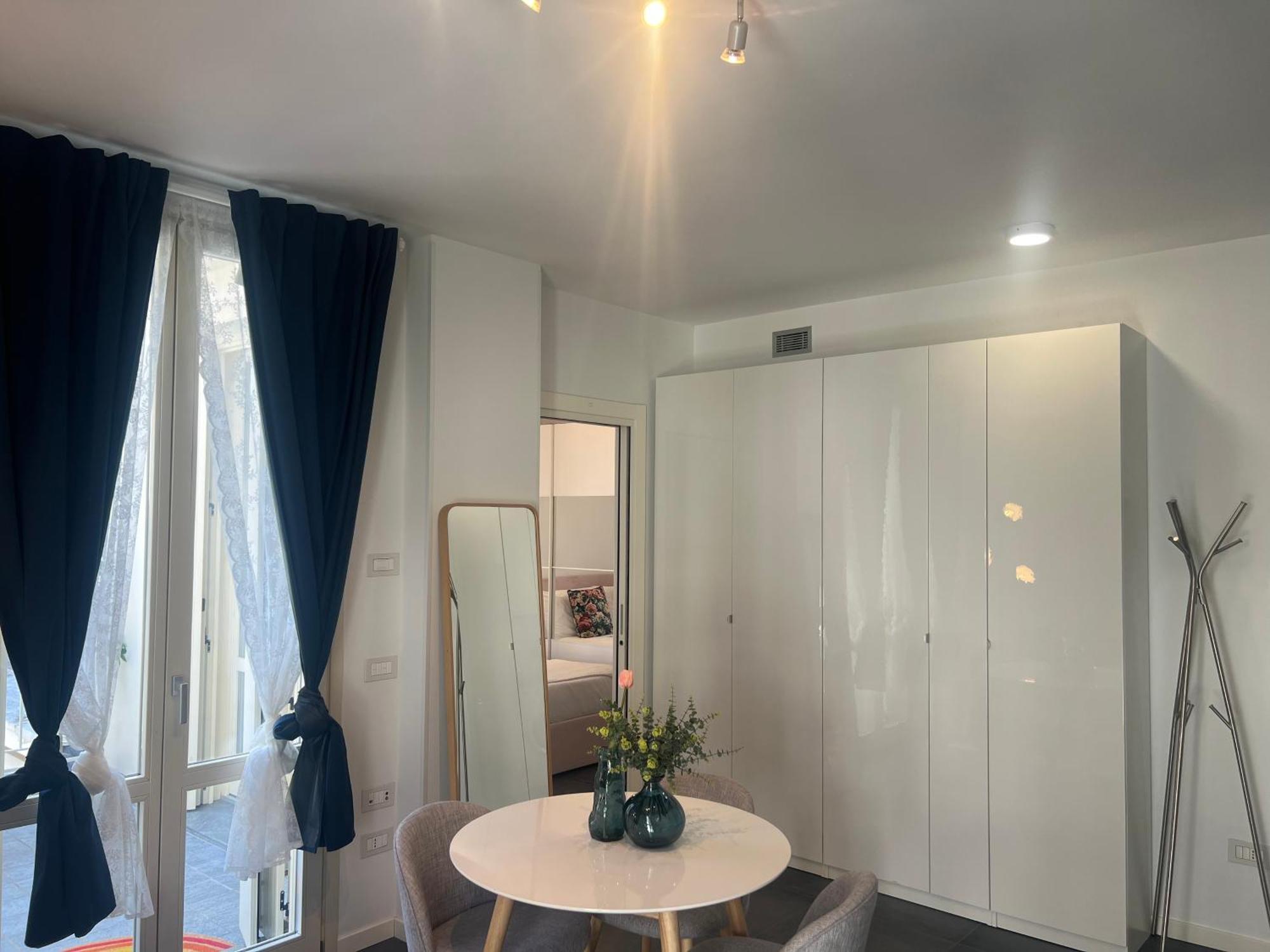 Regina Milano In Melegnano - Wifi, Breakfast Box And Terrace Apartment Exterior foto